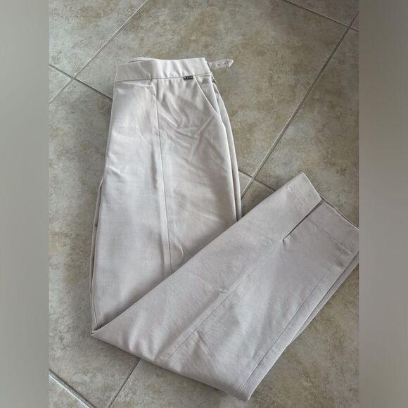 St. John Cream Pants - Picture 1 of 7